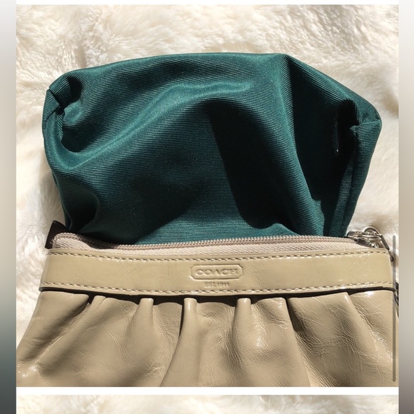 Coach Wristlet - Picture 5 of 6